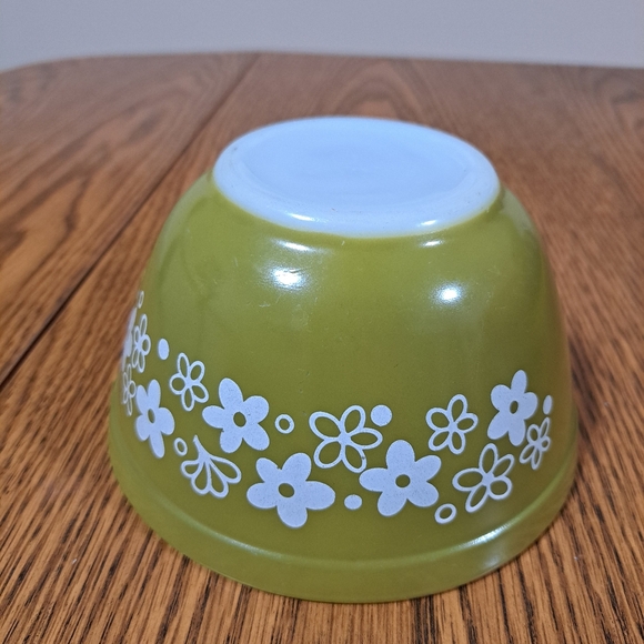Pyrex Vintage 401 Spring Blossom Crazy Daisy Mixing Bowl 1 1/2 Pint - Picture 6 of 8